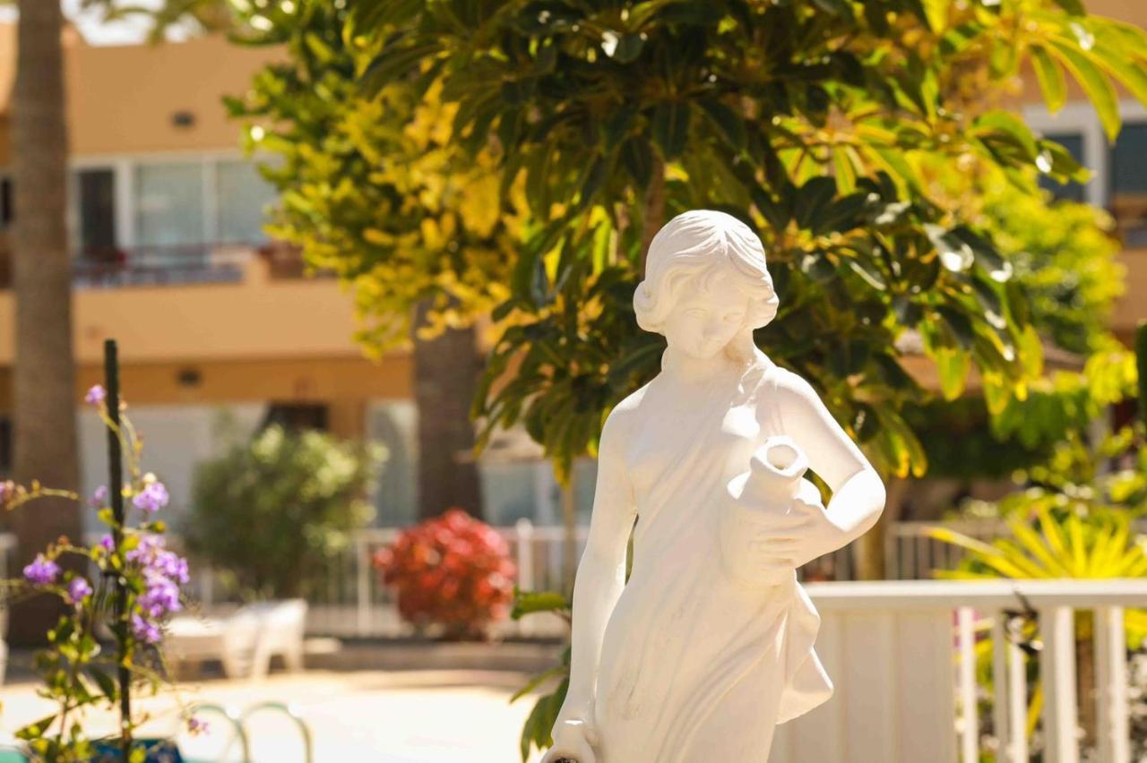 Luxury Cayetana, By Comfortable Luxury *